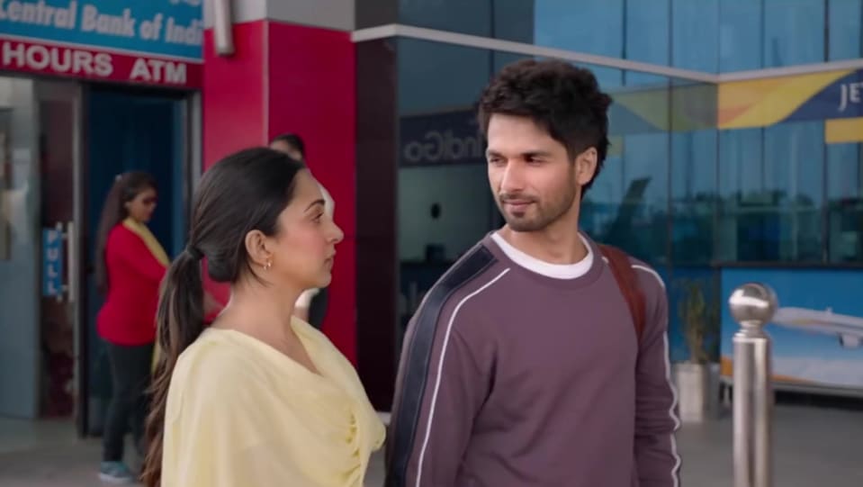 Shahid Kapoor In White Tees Outfit Celebrity Clothing Charmboard A beautiful state with wonderful people. sweatshirts