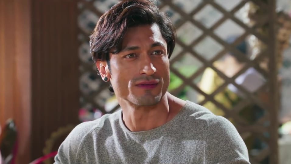 Vidyut Jammwal Celebrity Style In Fakeera Ghar Aaja Junglee 2019 From Fakeera Ghar Aaja Charmboard Download all fakeera ghar aaja mp3 songs in various format 128kbps, 192kbps and 320kbps audio music on pagalworld.com.