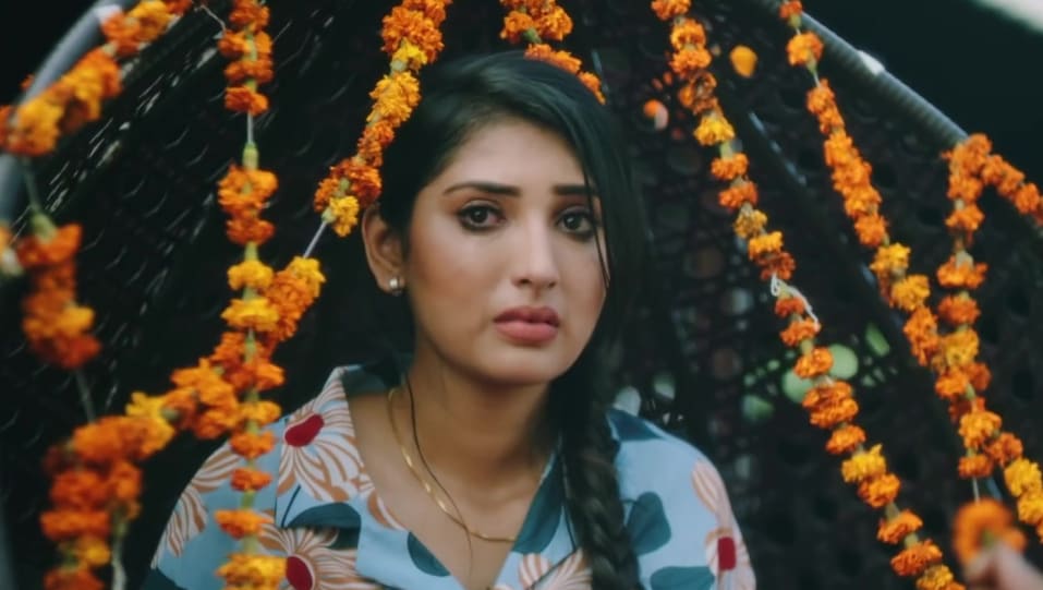 Isha Sharma Celebrity Style In Yaara Lai Single 2019 From Yaara Lai Charmboard Some lesser known facts about isha anaand sharma does isha anaand sharma smoke? casualshirts