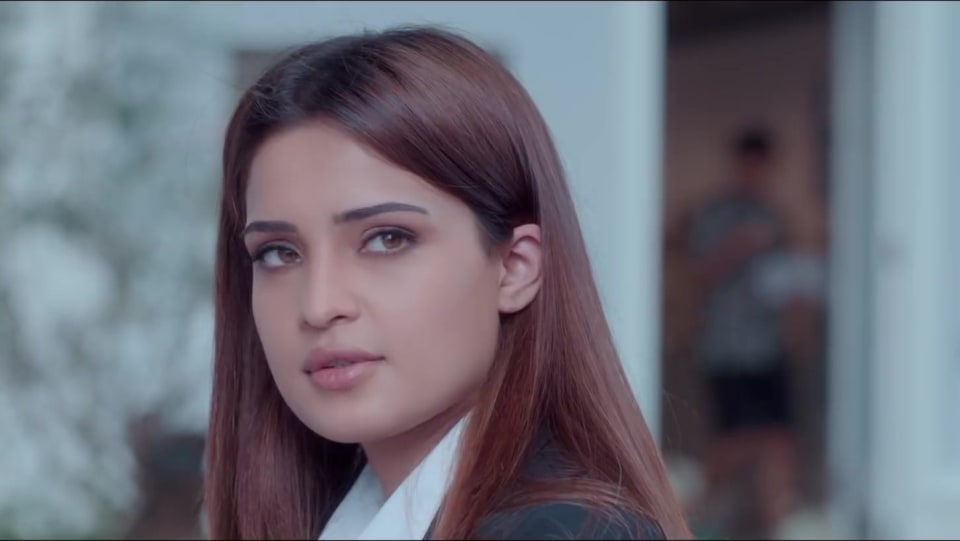 Celebrity Makeup Of Aarushi Sharma From Rabba Ve High End Yaariyan 2019 Charmboard Aarushi sharma height weight age family education networth house & car please like comment shara photos all are taken from google image search and using advanced image search option. blazer