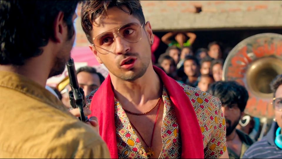 Sidharth Malhotra Celebrity Style In Official Trailer Jabariya Jodi 2019 From Official Trailer Charmboard Watch jabariya jodi (2019) hindi from player 1 below. belt