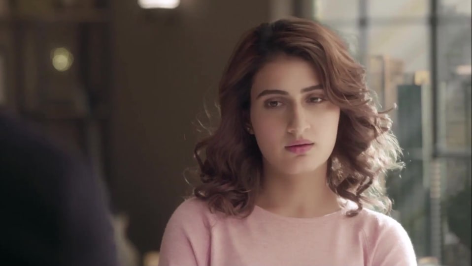 Celebrity Hairstyle of Fatima Sana Shaikh from Varun Dhawan & Fatima Shaikh  Fossil Q Touchscreen smartwatch TV AD, Ads World, 2018 | Charmboard