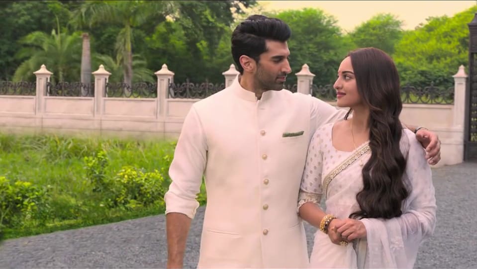 Celebrity Hairstyle Of Aditya Roy Kapur From Official Trailer Kalank 2019 Charmboard Jacqueline & aditya walk the ramp for manish malhotra at lfw finale have received positive feedback for kalank trailer: charmboard