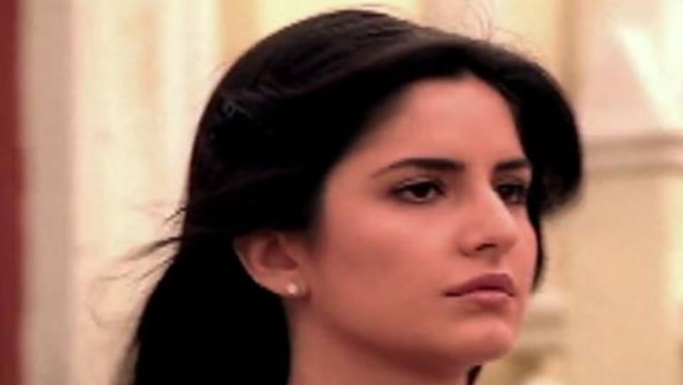 Katrina Kaif Black Dress Look Tu Jaane Na Remix Style Ajab Prem