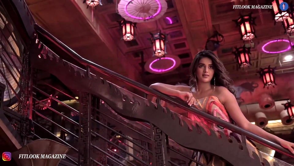 Nidhhi Agerwal Celebrity Style In Interview Fitlook Magazine 2020 From Interview Charmboard I sistemi fitlock nascono proprio nel settore nautico. charmboard