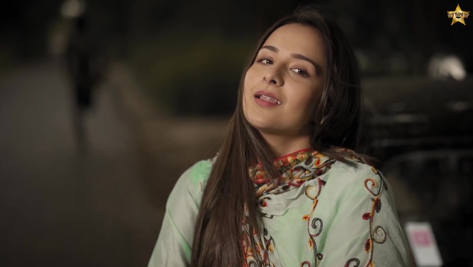 Rittu Jhass Celebrity Style In Soh Lage Single 2020 From Soh Lage Charmboard Rittu rhyming, similar names and popularity. kurtapatiala