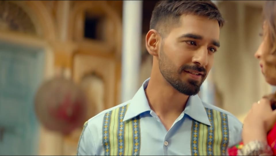 Celebrity Hairstyle Of Maninder Buttar From Laare Single 2019 Charmboard Maninder buttar is famous punjabi singer. casualshirts