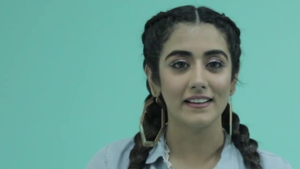 picture Jonita Gandhi Age casualshirts