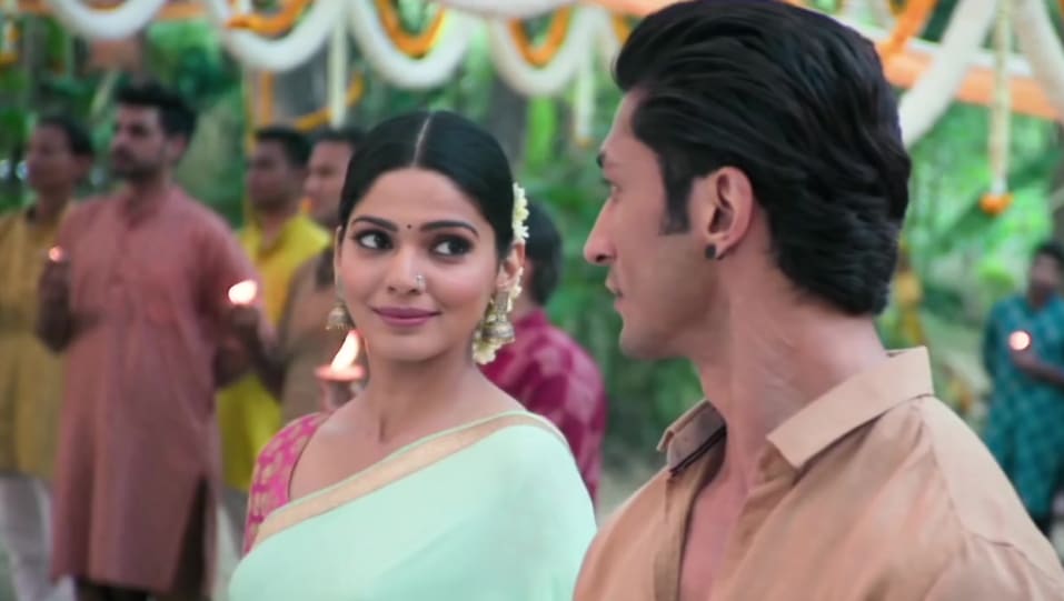 Pooja Sawant Celebrity Style In Official Trailer Junglee 2019 From Official Trailer Charmboard Oceny, recenzje, obsada, dyskusje wiadomości, zwiastuny, ciekawostki oraz galeria. saree