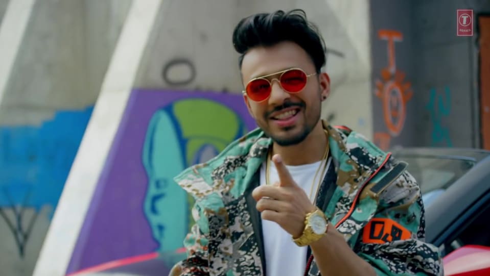 Celebrity Hairstyle Of Tony Kakkar From Bijli Ki Taar Single 2019 Charmboard Tony kakkar is an indian singer, composer and lyricist. jacket