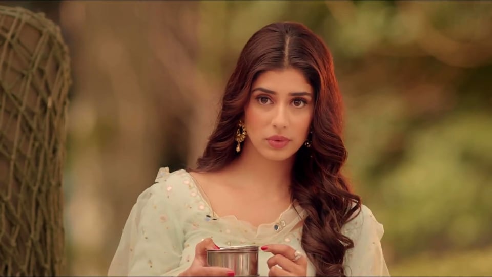 Celebrity Hairstyle Of Jasmine Bajwa From Subaah Jatt Da Single 2020 Charmboard Please consider disabling your ad blocking software or becoming one of our patrons. charmboard