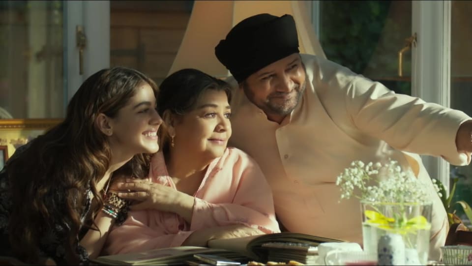 Actors Name Age Wiki Height Birth Place Career Details Bandhu Tu Mera Jawaani Jaaneman 2020 Charmboard Kumud mishra, studied at banaras hindu university. charmboard