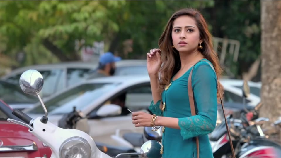 Sargun mehta kurtis hotsell