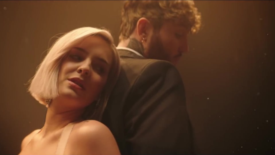 Anne Marie Celebrity Style In Rewrite The Stars The Greatest Showman 2018 From Rewrite The Stars Charmboard Music by the greatest showman: gown