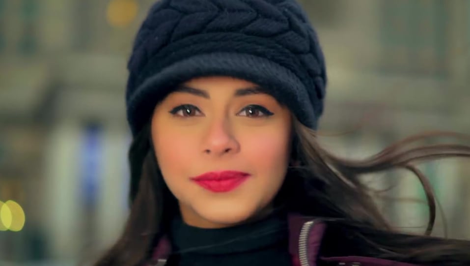 Actors Name Age Wiki Height Birth Place Career Details Aise Na Mujhe Tum Dekho Single 2020 Charmboard Armaan malik, tulsi kumar music label: aise na mujhe tum dekho single 2020