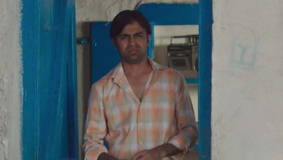 Jitendra Kumar Jewellery Accessories From Official Trailer Chaman Bahaar 2020 Celebrity Jewellery Charmboard Billu opened to good reviews. charmboard