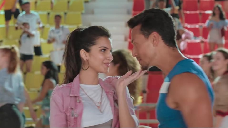 Tara Sutaria Celebrity Style In Jatt Ludhiyane Da Student Of The Year 2 2019 From Jatt Ludhiyane Da Charmboard She has pursued a bachelor's degree in mass media from st. jacket