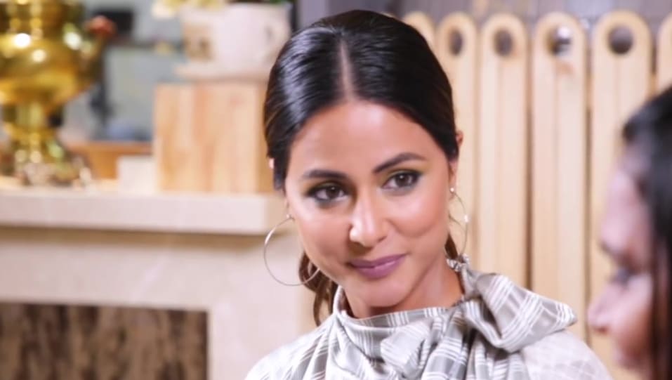 Hina Khan Celebrity Fashion Footwear In Outfit Name Charmboard Hina khan debuted on television in popular soap opera yeh rishta kya kehlata hai. charmboard