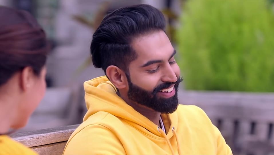 Parmish Verma Hairstyle Image Hairstyle Guides Women's blue and white floral dress, wlop, ghost blade, painting. parmish verma hairstyle image