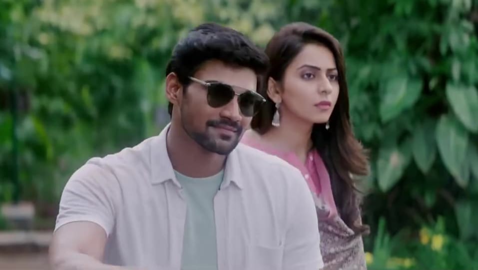Actors Name Age Wiki Height Birth Place Career Details Nuvvele Nuvvele Jaya Janaki Nayaka 2017 Charmboard Jaya janaki nayaka is a romantic action movie directed by boyapati srinu starring sai sreenivas bellamkonda, rakul preet singh. charmboard