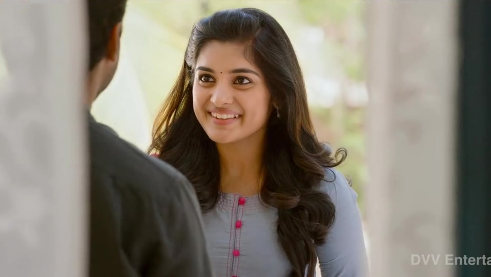 Nivetha Thomas Celebrity Style In Unnattundi Gundey Ninnu Kori 2017 From Unnattundi Gundey Charmboard Adiga adiga promotional video song from #ninnukori 2017 latest telugu movie ft. salwarsuit