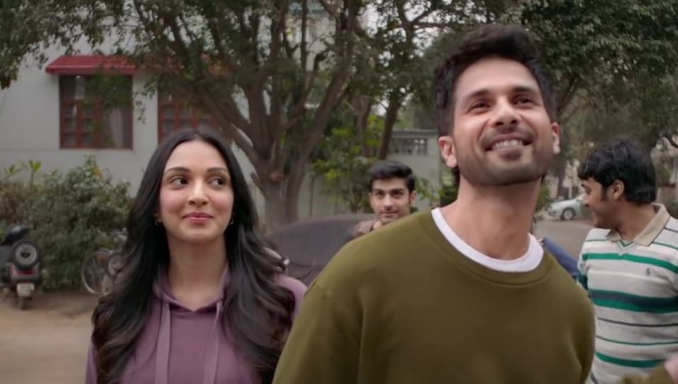 Shahid Kapoor Celebrity Style In Mere Sohneya Kabir Singh 2019 From Mere Sohneya Charmboard Check out gaana in black theme. pullover
