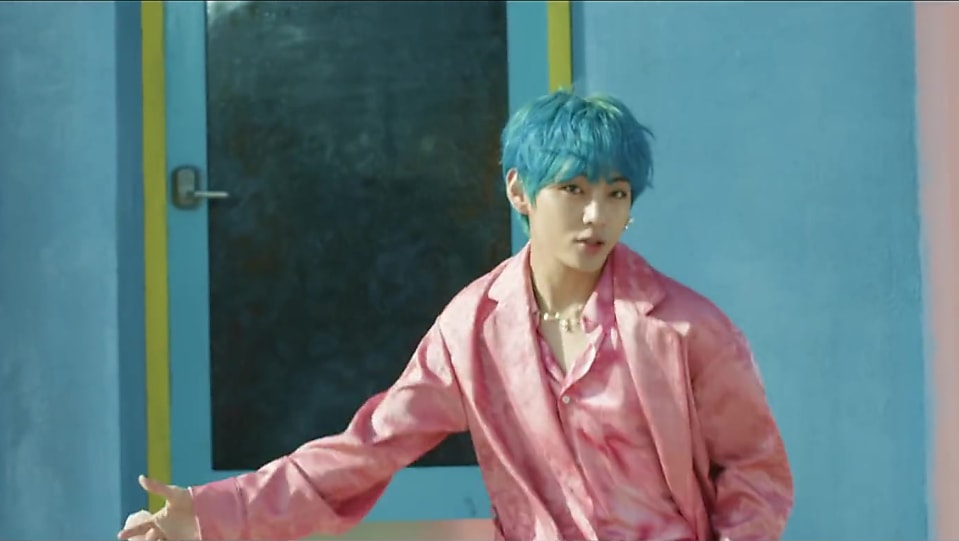 Jungkook Pink Blazer And Pink Trouser Look Boy With Luv Style