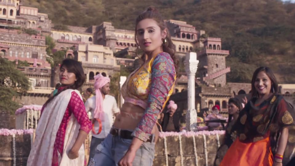 Dhvani Bhanushali Celebrity Style In Leja Re Single 2018 From Leja Re Charmboard Featuring offline progression, sylpheed will continue fighting even when you're afk our teamdeo carlo rodilfounder/lead designer/lead programmer/ deus… tops