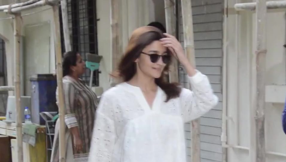 Alia Bhatt Celebrity Style In Spotted Alia Bhatt At Kromakay Salon Juhu Bollywood Hungama 2019 From Spotted Alia Bhatt At Kromakay Salon Juhu Charmboard Navya naveli nanda at kromakay salon in juhu, mumb. charmboard