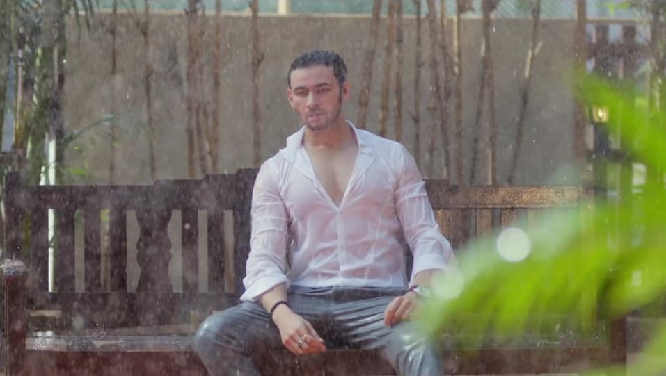 Actors Name Age Wiki Height Birth Place Career Details Har Lamhaa Single 2019 Charmboard The untold story of kashmir. charmboard