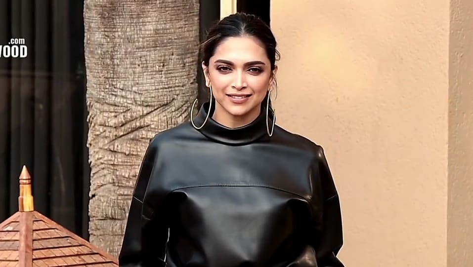 Get Deepika Padukone Sleek Low Ponytail Hairstyle In Viral