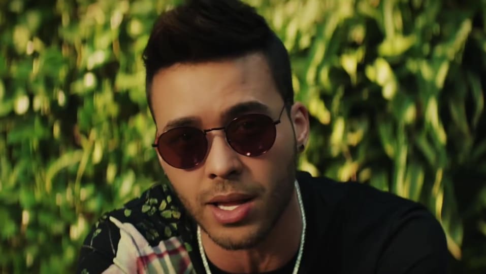 Prince Royce Black T Shirt And Black Jeans Look Bubalu Style