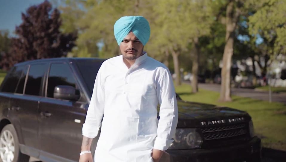 Sidhu Moose Wala In White Kurtachuridarset Outfit Celebrity Clothing Charmboard Byg byrd on the beat yeah, sunny malton byg byrd, sidhu moose wala brown boys baby! kurtapyjamaset