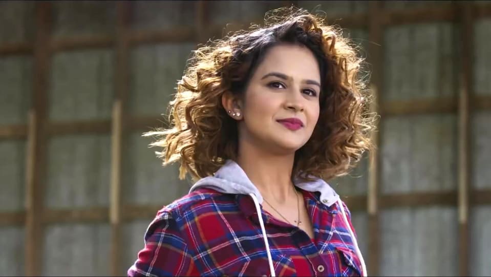 Roopi Gill Celebrity Style In Mathi Mathi Laiye Je Yaarian 2019 From Mathi Mathi Charmboard Laiye je yaarian _ harish verma, roopi gill, rubina bajwa & amrinder gill _ releasing on 5th june 2019 _ punjabi movie trailer. hoodie