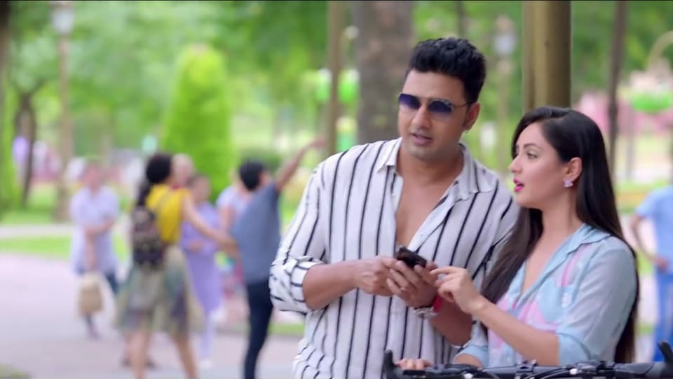 Puja Banerjee Celebrity Style In Oh Baby Hoichoi Unlimited 2018 From Oh Baby Charmboard Mika singh & madhubanti bagchi rap: blouse