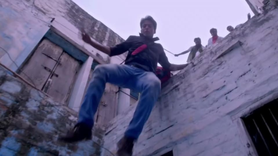 Rahul Bagga Celebrity Style In Official Trailer Kissebaaz 2019 From Official Trailer Charmboard Kissebaaz #pankajtripathi #bollywoodpremier #shemaroome download the app now and share it. charmboard