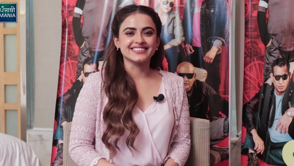 Social Buzz Simi Chahal Latest News Images Updates Posts Interview Punjabi Mania 2019 Charmboard