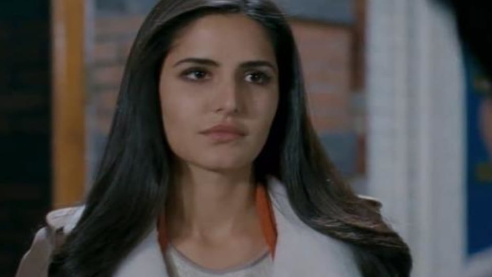 Katrina Kaif In White Dress Outfit Celebrity Clothing Charmboard Presenting you the second part of katrina kaif feet series. dress