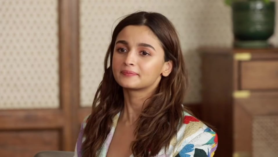 Celebrity Makeup Of Alia Bhatt From Interview Film Companion 2019 Charmboard blazer