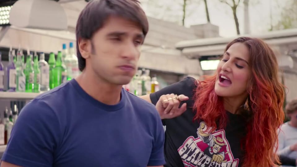 Actors Name Age Wiki Height Birth Place Career Details Ude Dil Befikre Title Song Befikre 2016 Charmboard Το befikre είναι μία ιστορία που γιορτάζει το να είσαι ανέμελος στην αγάπη. ude dil befikre title song befikre