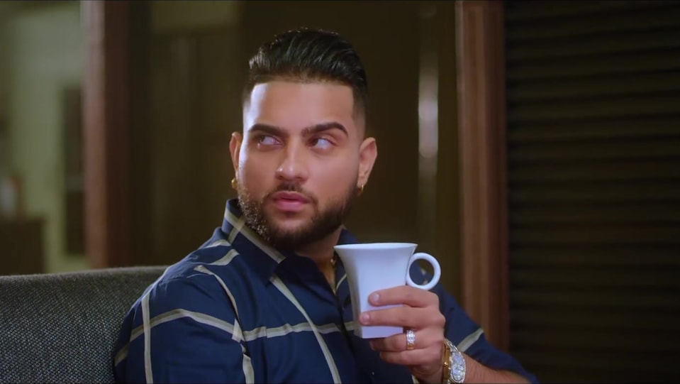 Celebrity Hairstyle of Karan Aujla from Jhanjar, single, 2020 | Charmboard Celebrity Hairstyle of Karan Aujla from Jhanjar, single, 2020 | Charmboard