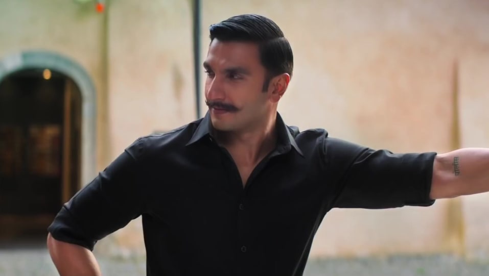 Actors Name Age Wiki Height Birth Place Career Details Tere Bin Simmba 2018 Charmboard 90s will be recreated in the movie and will feature the song, aankh maare oh ladka aankh maare. charmboard