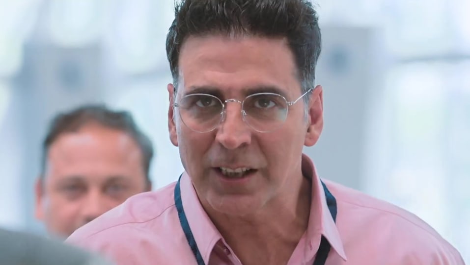 Akshay Kumar - Celebrity Style in Official Trailer, Mission Mangal, 2019  from Official Trailer. | Charmboard