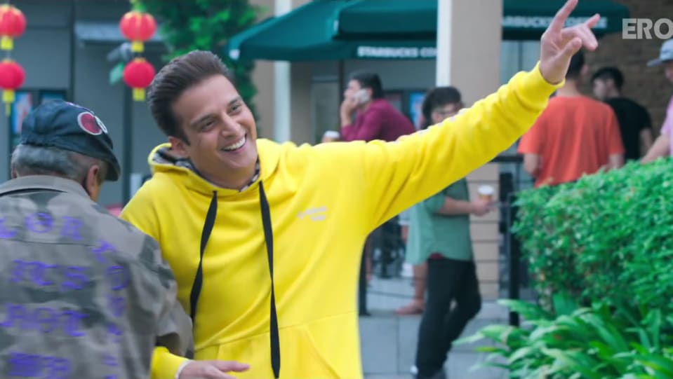 Actors Name Age Wiki Height Birth Place Career Details Kudiye Ni Tere Happy Phirr Bhag Jayegi 2018 Charmboard Swag saha nahi jaye | video song | happy phirr bhag jayegi | sonakshi sinha.