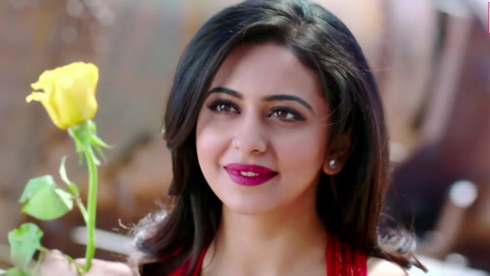 Rakul Preet Singh Celebrity Style In Telusa Telusa Sarrainodu 2016 From Telusa Telusa Charmboard Watch #sarrainodu song trailers on lahari music channal. blouse