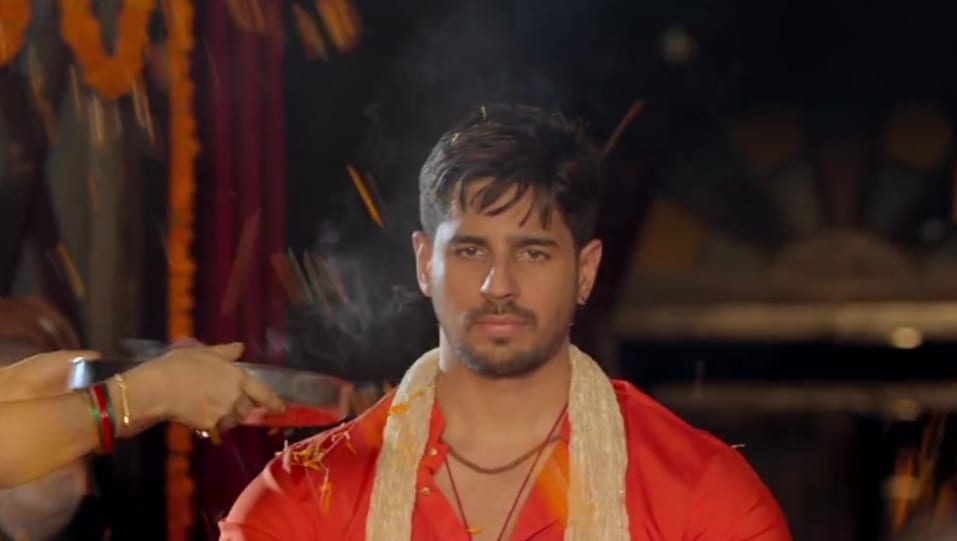 Celebrity Hairstyle Of Sidharth Malhotra From Khwabfaroshi Jabariya Jodi 2019 Charmboard Sidharth malhotra and parineeti chopra visit the sets of the hit comedy show to promote their upcoming film hasee toh phasee. jabariya jodi 2019 charmboard