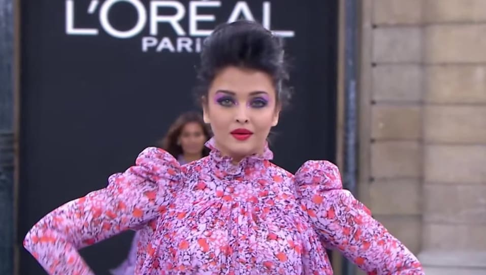 Celebrity Hairstyle of Aishwarya Rai from LOreal Paris Show , Aishwarya Net, 2019 | Charmboard Celebrity Hairstyle of Aishwarya Rai from LOreal Paris Show , Aishwarya Net, 2019 | Charmboard