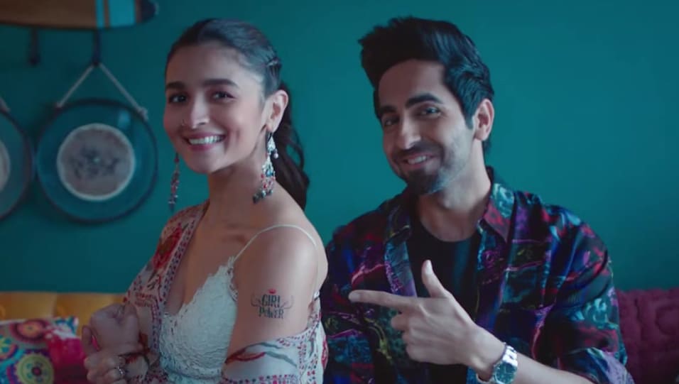 Alia Bhatt Celebrity Style In Commercial Jsw Paints 2020 From Commercial Charmboard Alia bhatt adalah putri dari sutradara ternama, mahesh bhatt dan aktris soni razdan.