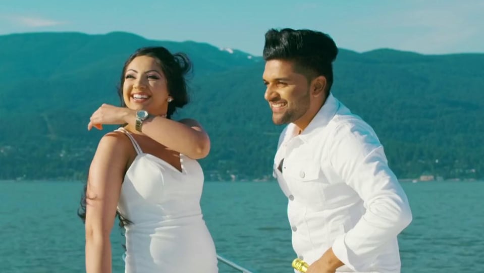 Guru Randhawa Celebrity Style In High Rated Gabru Single 2017 From High Rated Gabru Charmboard Guru randhawa high rated gabru galgoriye full video best hindi song 2019. tees
