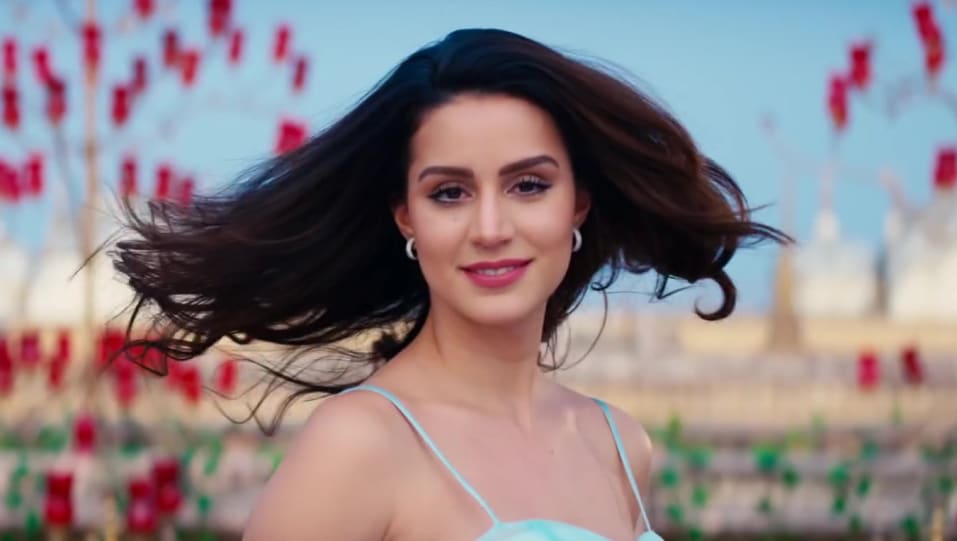 Actors Name Age Wiki Height Birth Place Career Details Surma Surma Single 2020 Charmboard Larissa bonesi first featured in a guest role in 'saif ali khan's go goa gone hindi movie as character simone in 2013. charmboard
